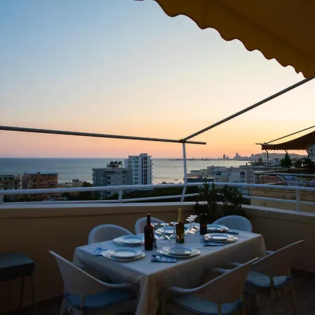 Sunseekers Sky Balcony - Sea View Rooftop In